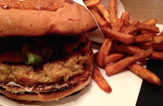 Fast Food à Paris : Mamie Burger et la version végétarienne du hamburger Gringo