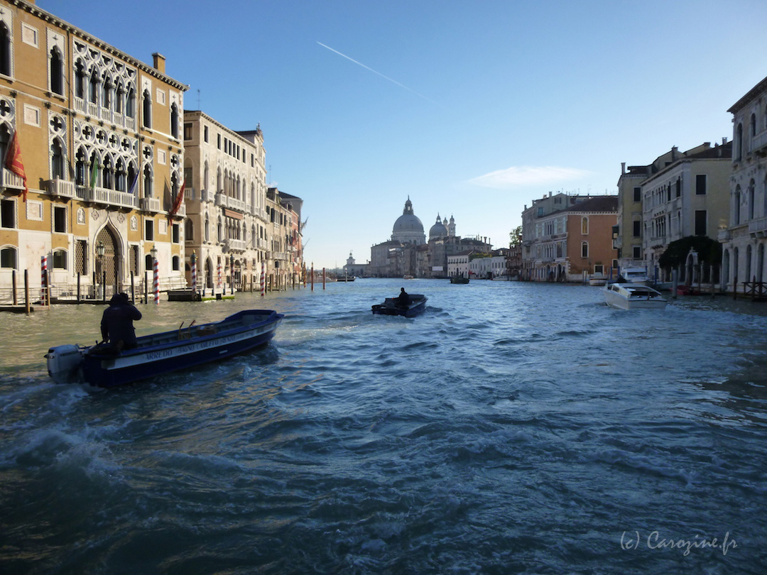 venise-canal-1